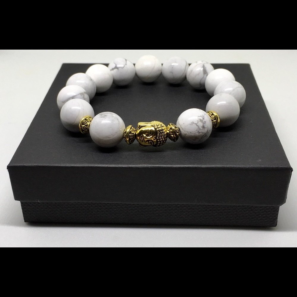 White Howlite and Black Onyx Bracelet